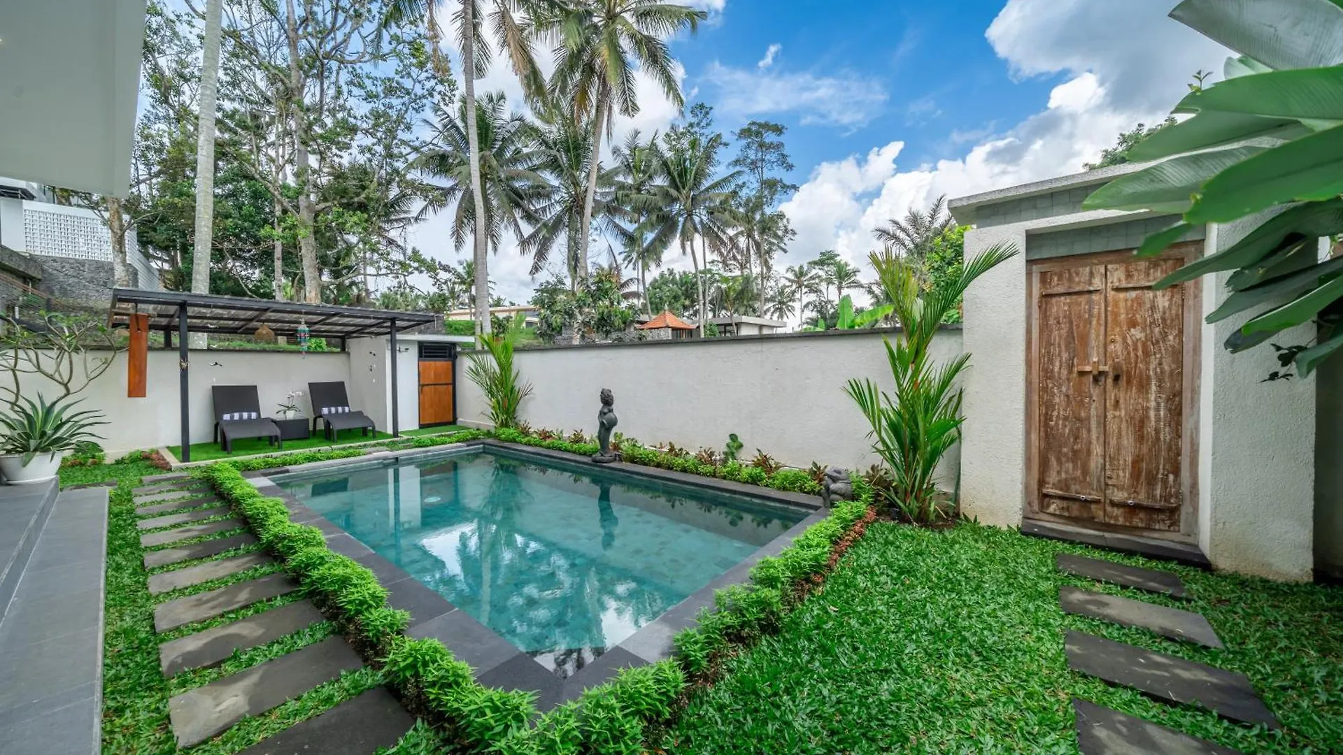Gauri - Stunning Brand New 3-Bedroom Villa In The Ubud With Netflix